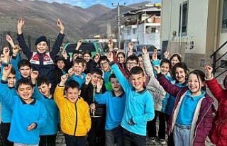 Köşk’te öğrencilere ağaç sevgisi aşılandı