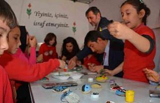 Köyceğiz’de öğrenciler tarafından taş boyama...