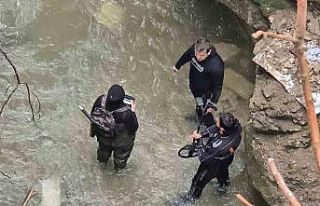 Kuyumcu soygununda kayıp altınları arama çalışmaları...