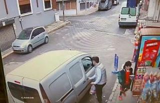 Mahalle bakkalında organize hırsızlık kamerada