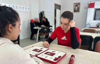 Mangala Turnuvası’nda dereceye giren öğrencilere...