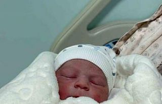 Mardin’de yılın ilk bebeği 00.04’te dünyaya...