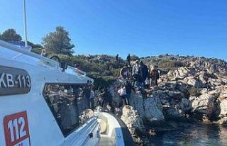 Marmaris’te karada 15 düzensiz göçmen yakalandı