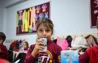 Mersin’de 5 yılda 5 milyon paket süt dağıtıldı