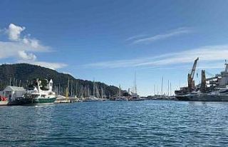 Milyonluk motor yatlar, yük gemileri ile Marmaris’e...