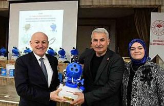 Muhtarlara kahverengi kokarca ile mücadelede için...