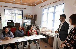 Muratpaşa’dan geleceğin anne babalarına ’Ebeveyn...