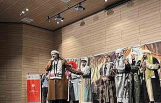 “Mus’ab Ağlarken” tiyatro oyunu büyük ilgi...