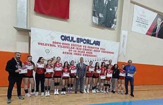 Okul sporları voleybolda yarı finalistler belli...