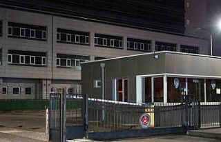 Otel yangınına ilişkin gözaltına alınan iç...