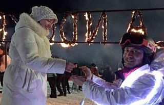 Palandöken’in zirvesinde sürpriz evlilik teklifi