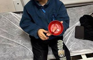 Parmağına zil çanı sıkışan çocuk için seferberlik