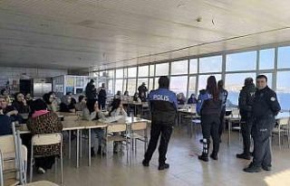 Polis ekiplerinin bilgilendirme çalışmaları devam...