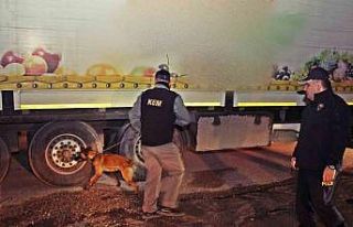 Polis yılbaşı gecesi 3 bin 612 kişinin kimlik...