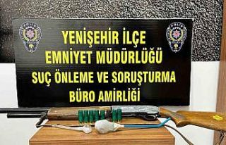 Polislerin şüphelendiği araçta uyuşturucu çıktı