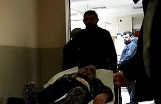 Psikolojik sorunları olan genç babasını bıçakladı