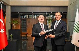 Rektör Hacımüftüoğlu’ndan Roketsan ile işbirliği...