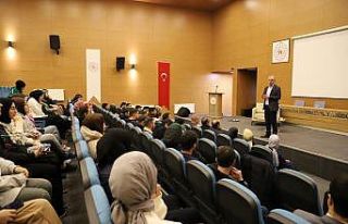 Rektör Levent Erzincan KYK öğrencileri ile buluştu