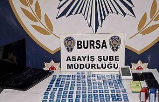 Sahte altınları satmaya çalıştılar, önce kameraya...