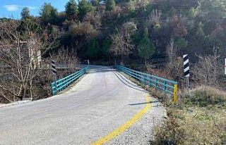 Salihli ve Alaşehir’de köprü korkulukları yenilendi