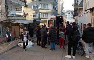 Samsun’da çekyat yangınında bir kişi dumandan...