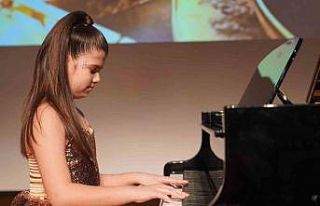 Sanat Akademisi kursiyerleri Bursa’da hünerlerini...