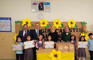 Sancaktepe Belediye Başkanı Yeğin öğrencilerin...
