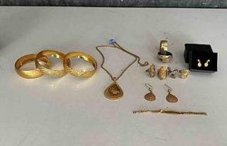 Şanlıurfa’da evden altın çalan şüpheliler...