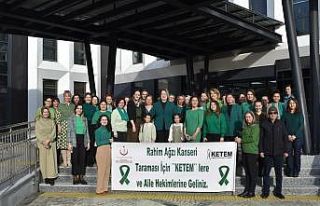 Serviks kanserine dikkat çekmek için yeşil giyindiler