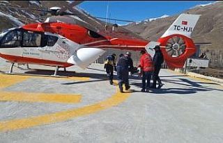 Şırnak ve Bahçesaray’daki hastalar ambulans helikopterle...