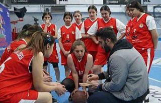 Şırnaklı işitme engelli A Milli Takım oyuncusu,...