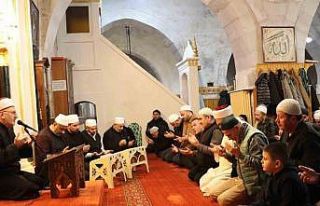 Sivas’ta eller mazlumlar için semaya kalktı