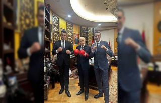 Suat Hekimoğlu, MHP Lideri Devlet Bahçeli’yi ziyaret...