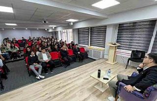 SUBÜ akademisyenlerinden lise öğrencilerine eğitim