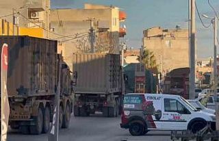 Suriye sınırına zırhlı araç ve mühimmat sevkiyatı