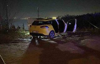 Taksici yol kenarında boğazı kesilmiş halde bulundu