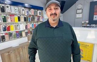 Tamir etmeye çalıştığı kapı bir anda tuzla...