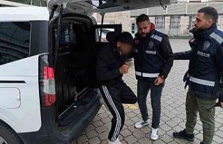 Tartıştığı arkadaşını bıçakla ağır yaraladı