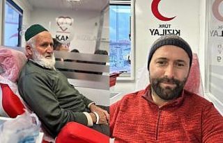 Tavşanlı’da baba oğul kan bağışladı