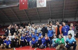 TB2L: Kocaeli BŞB Kağıtspor: 75 - Ankara Genç...