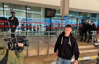 Trabzonspor’un yeni transferi Danylo Sikan, Trabzon’da