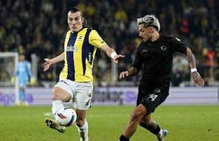 Trendyol Süper Lig: Fenerbahçe: 2 - Atakaş Hatayspor:...