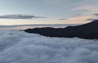 Ulus Dağı’nda sis masalsı manzara oluşturdu
