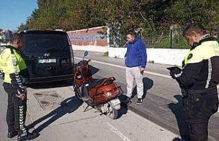 Uygulamadan kaçmaya çalışan motosikletlilere polis...