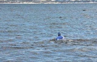 Van Gölü’ne dikkat çekmek için dondurucu soğukta...