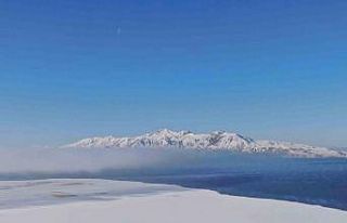 Van’da kış manzarası kartpostallık görüntüler...
