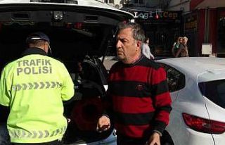 Yayaya yol vermedi ceza yememek için "Namazdan...