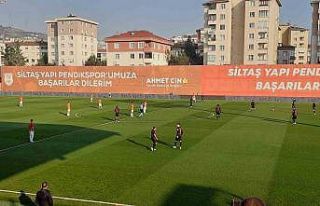 Yeni Malatyasporlu futbolculardan protesto