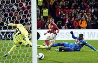 Yunus Akgün ligdeki gol sayısını 6 yaptı