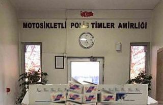 Yunus Timlerinin durdurduğu şüpheli araçtan binlerce...